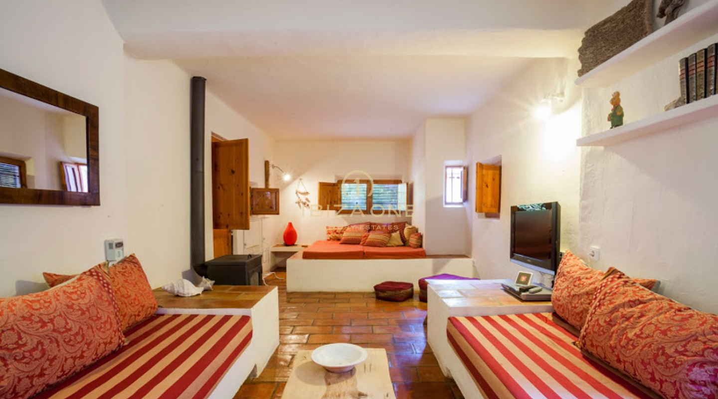 Belle propriété avec maison principale et maison d'hôtes à vendre à Santa Gertrudis, Ibiza - Belle propriété avec maison principale et maison d'hôtes à louer à Santa Gertrudis, Ibiza