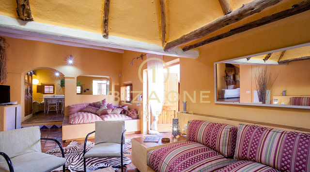 Schönes Anwesen mit Haupt- und Gästehaus in Santa Gertrudis zu verkaufen, Ibiza - Schönes Anwesen mit Haupt- und Gästehaus in Santa Gertrudis zu vermieten, Ibiza