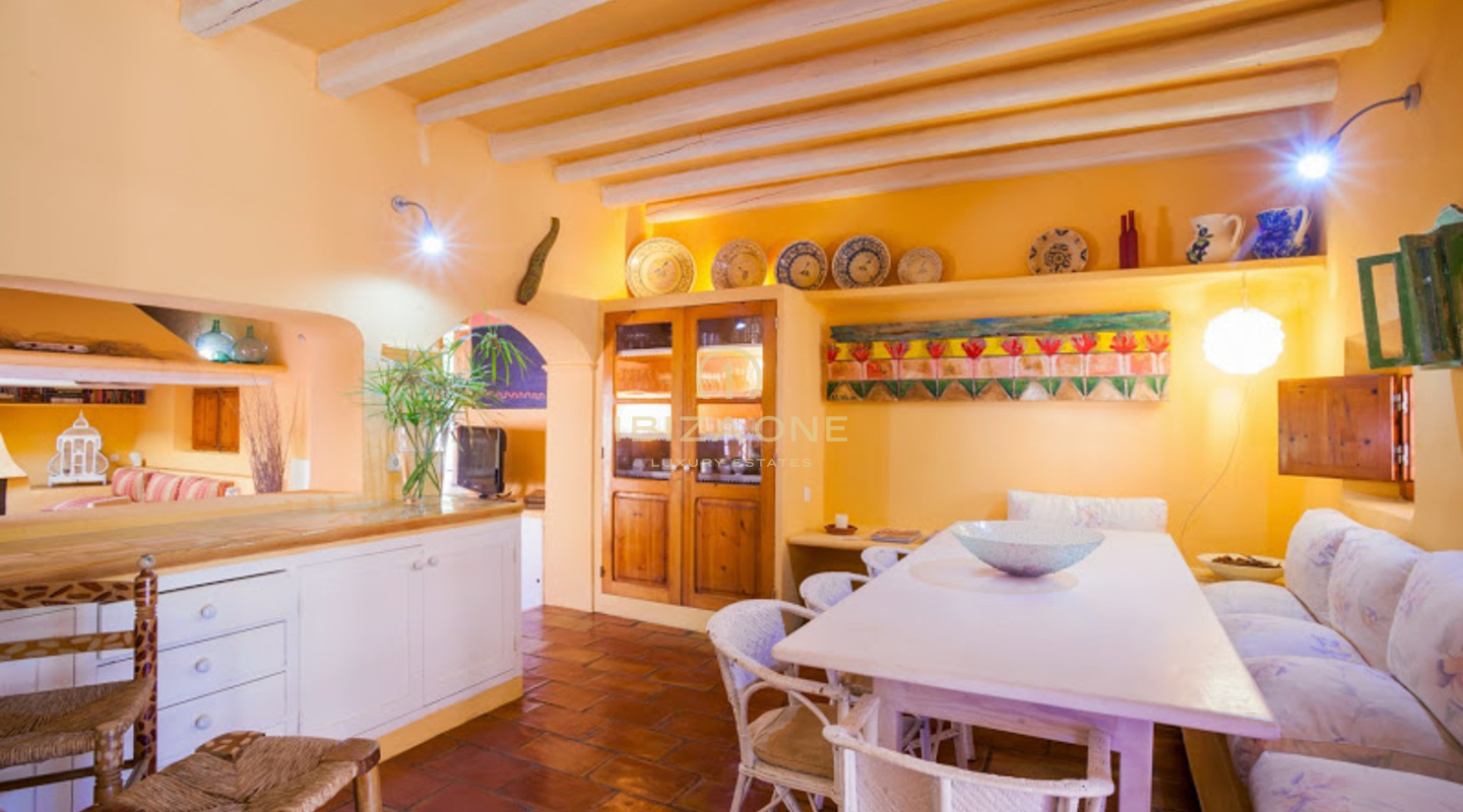Schönes Anwesen mit Haupt- und Gästehaus in Santa Gertrudis zu verkaufen, Ibiza - Schönes Anwesen mit Haupt- und Gästehaus in Santa Gertrudis zu vermieten, Ibiza