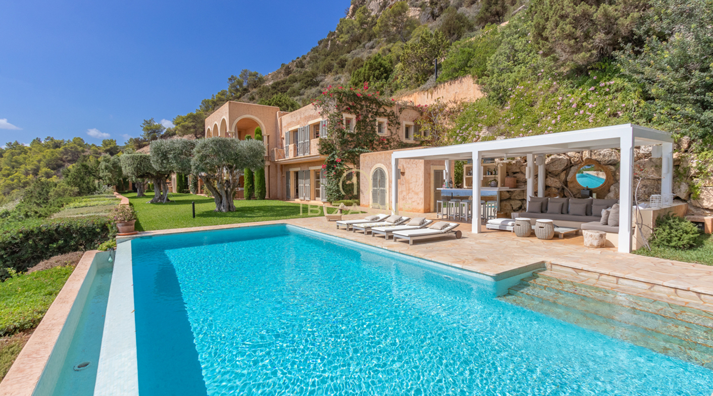 Luxusvilla auf Ibiza mit Meerzugang und spektakulärem Meerblick in Es Cubells zu verkaufen, Ibiza - Luxusvilla auf Ibiza mit Meerzugang und spektakulärem Meerblick in Es Cubells zu vermieten, Ibiza