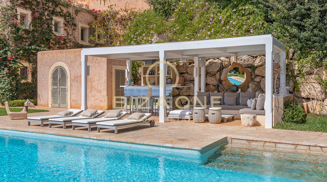 Luxusvilla auf Ibiza mit Meerzugang und spektakulärem Meerblick in Es Cubells zu verkaufen, Ibiza - Luxusvilla auf Ibiza mit Meerzugang und spektakulärem Meerblick in Es Cubells zu vermieten, Ibiza