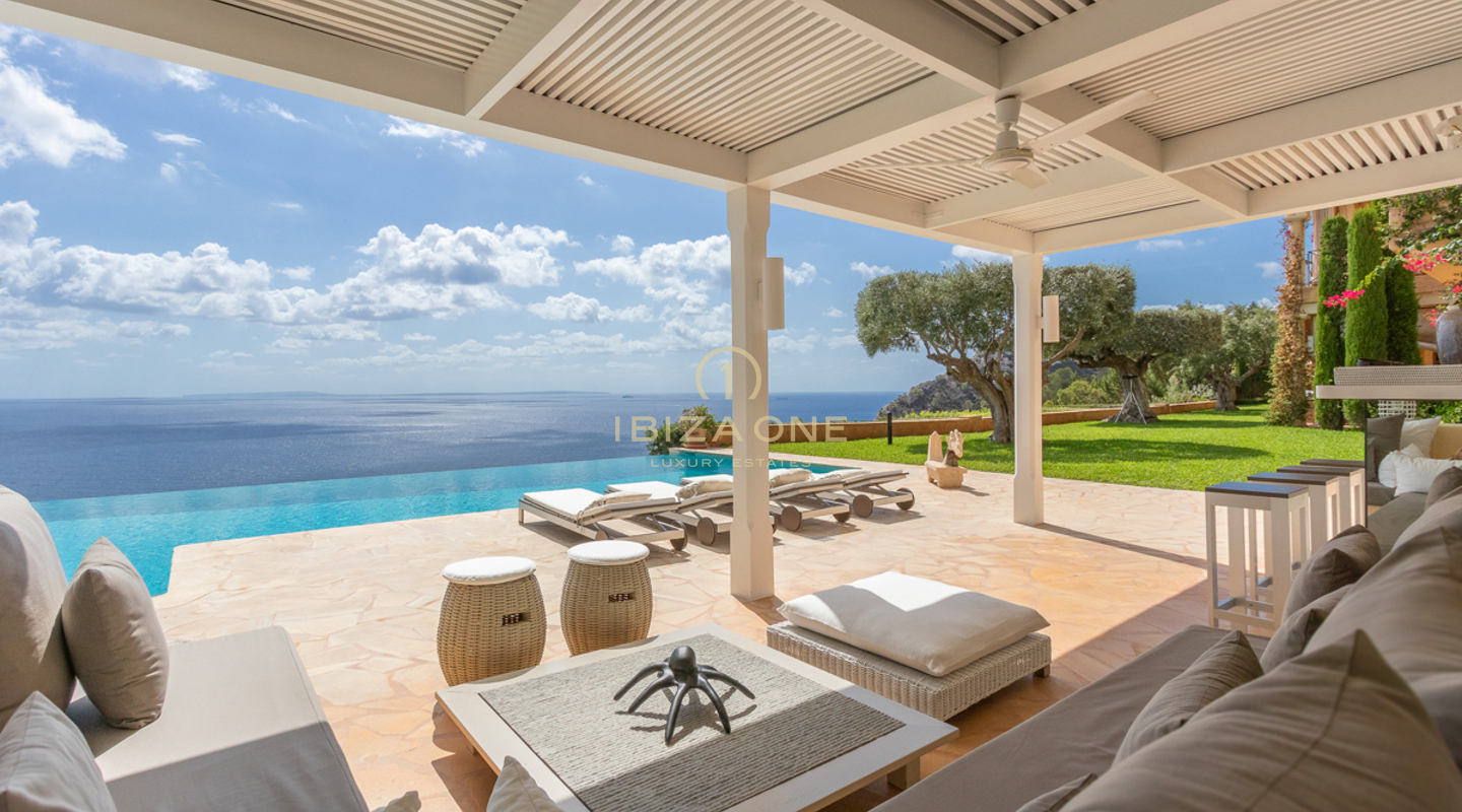 Luxe villa op Ibiza met toegang tot de zee en een spectaculair uitzicht op zee in Es Cubells te koop, Ibiza - Luxe villa op Ibiza met toegang tot de zee en een spectaculair uitzicht op zee in Es Cubells te huur, Ibiza