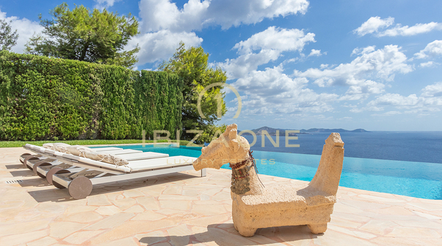 Luxe villa op Ibiza met toegang tot de zee en een spectaculair uitzicht op zee in Es Cubells te koop, Ibiza - Luxe villa op Ibiza met toegang tot de zee en een spectaculair uitzicht op zee in Es Cubells te huur, Ibiza