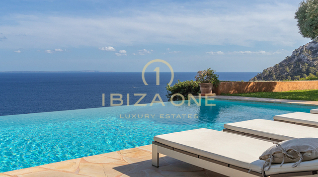 Luxe villa op Ibiza met toegang tot de zee en een spectaculair uitzicht op zee in Es Cubells te koop, Ibiza - Luxe villa op Ibiza met toegang tot de zee en een spectaculair uitzicht op zee in Es Cubells te huur, Ibiza