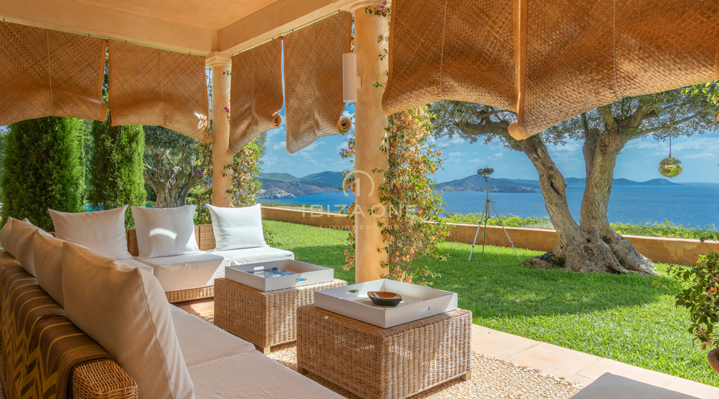 Luxury villa in Ibiza with sea access and a spectacular sea view in Es Cubells for sale, Ibiza - Luxury villa in Ibiza with sea access and a spectacular sea view in Es Cubells for rent, Ibiza