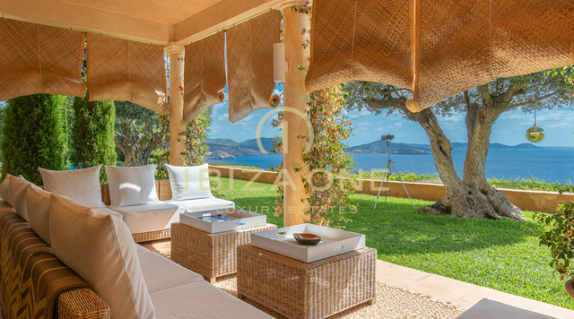 Luxusvilla auf Ibiza mit Meerzugang und spektakulärem Meerblick in Es Cubells zu verkaufen, Ibiza - Luxusvilla auf Ibiza mit Meerzugang und spektakulärem Meerblick in Es Cubells zu vermieten, Ibiza