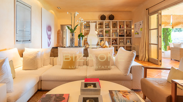 Luxe villa op Ibiza met toegang tot de zee en een spectaculair uitzicht op zee in Es Cubells te koop, Ibiza - Luxe villa op Ibiza met toegang tot de zee en een spectaculair uitzicht op zee in Es Cubells te huur, Ibiza