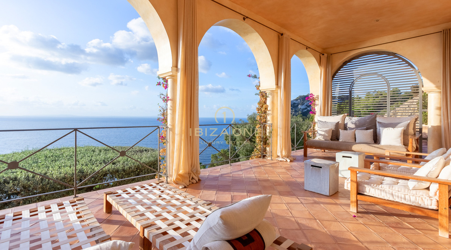 Luxusvilla auf Ibiza mit Meerzugang und spektakulärem Meerblick in Es Cubells zu verkaufen, Ibiza - Luxusvilla auf Ibiza mit Meerzugang und spektakulärem Meerblick in Es Cubells zu vermieten, Ibiza