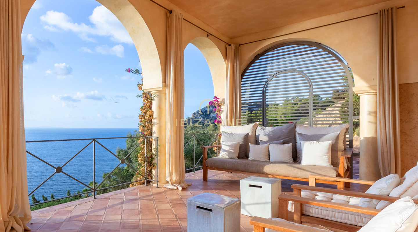 Luxe villa op Ibiza met toegang tot de zee en een spectaculair uitzicht op zee in Es Cubells te koop, Ibiza - Luxe villa op Ibiza met toegang tot de zee en een spectaculair uitzicht op zee in Es Cubells te huur, Ibiza