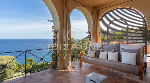 Luxusvilla auf Ibiza mit Meerzugang und spektakulärem Meerblick in Es Cubells zu verkaufen, Ibiza - Luxusvilla auf Ibiza mit Meerzugang und spektakulärem Meerblick in Es Cubells zu vermieten, Ibiza