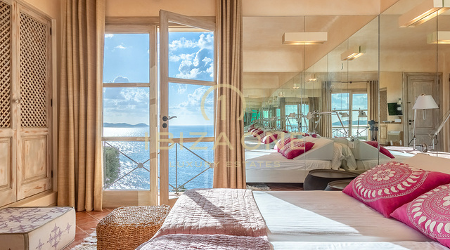 Luxusvilla auf Ibiza mit Meerzugang und spektakulärem Meerblick in Es Cubells zu verkaufen, Ibiza - Luxusvilla auf Ibiza mit Meerzugang und spektakulärem Meerblick in Es Cubells zu vermieten, Ibiza