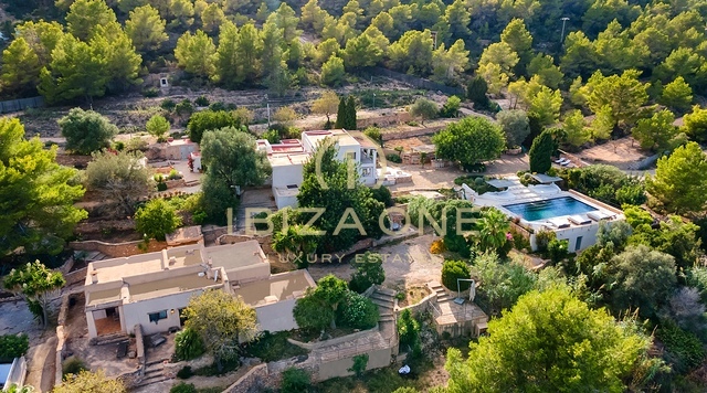 Charmante, luxuriöse 400 Jahre alte Finca, exquisit renoviert mit touristischer Vermietungslizenz zu verkaufen, Ibiza