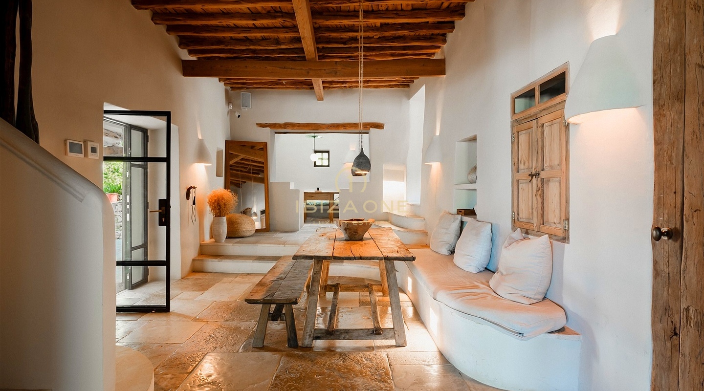 Charmante, luxuriöse 400 Jahre alte Finca, exquisit renoviert mit touristischer Vermietungslizenz zu verkaufen, Ibiza