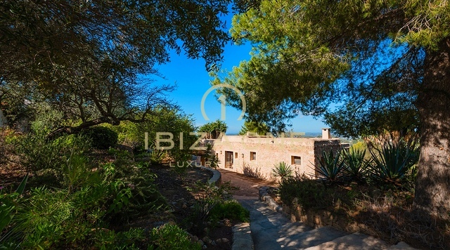 Charmante, luxuriöse 400 Jahre alte Finca, exquisit renoviert mit touristischer Vermietungslizenz zu verkaufen, Ibiza