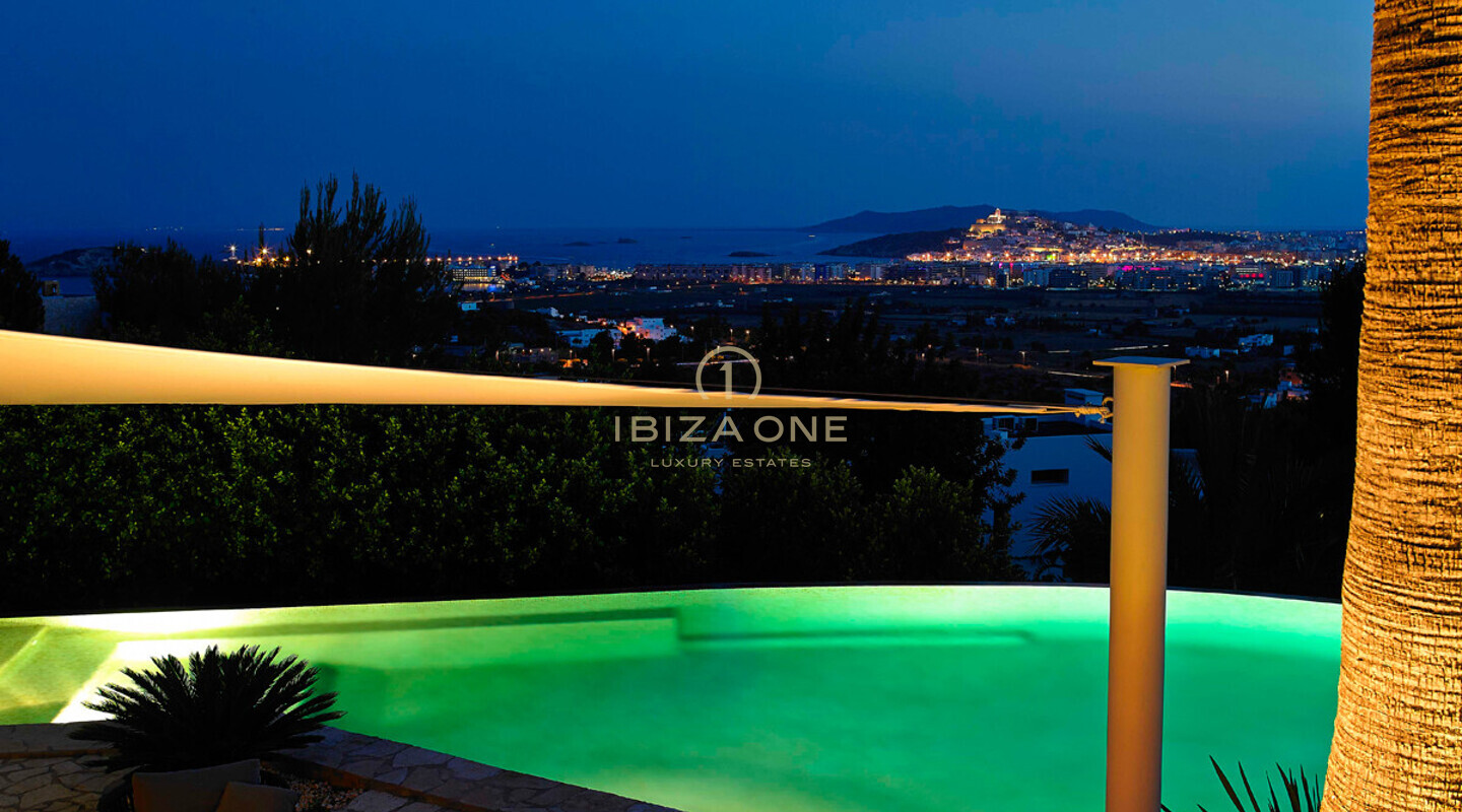Can Rimbau - Lussuosa villa di Rolf Blakstad con vista mozzafiato sul mare e su Ibiza in affitto, Ibiza - Can Rimbau - Lussuosa villa di Rolf Blakstad con vista mozzafiato sul mare e su Ibiza in vendita, Ibiza