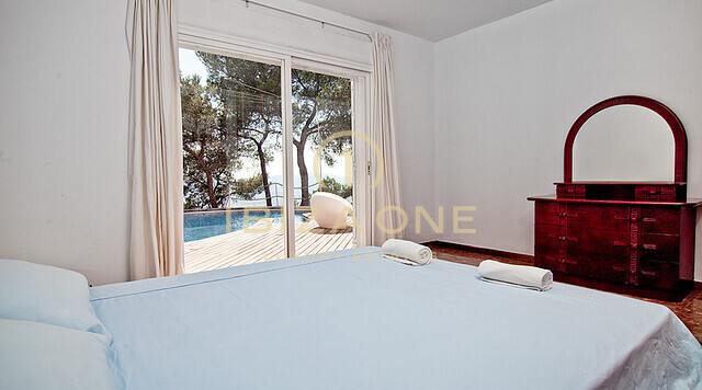 House One - villa de luxe au sommet d'une montagne privée face à Ibiza, Formentera, Dalt Vila à vendre, Ibiza - House One - villa de luxe au sommet d'une montagne privée face à Ibiza, Formentera, Dalt Vila à louer, Ibiza