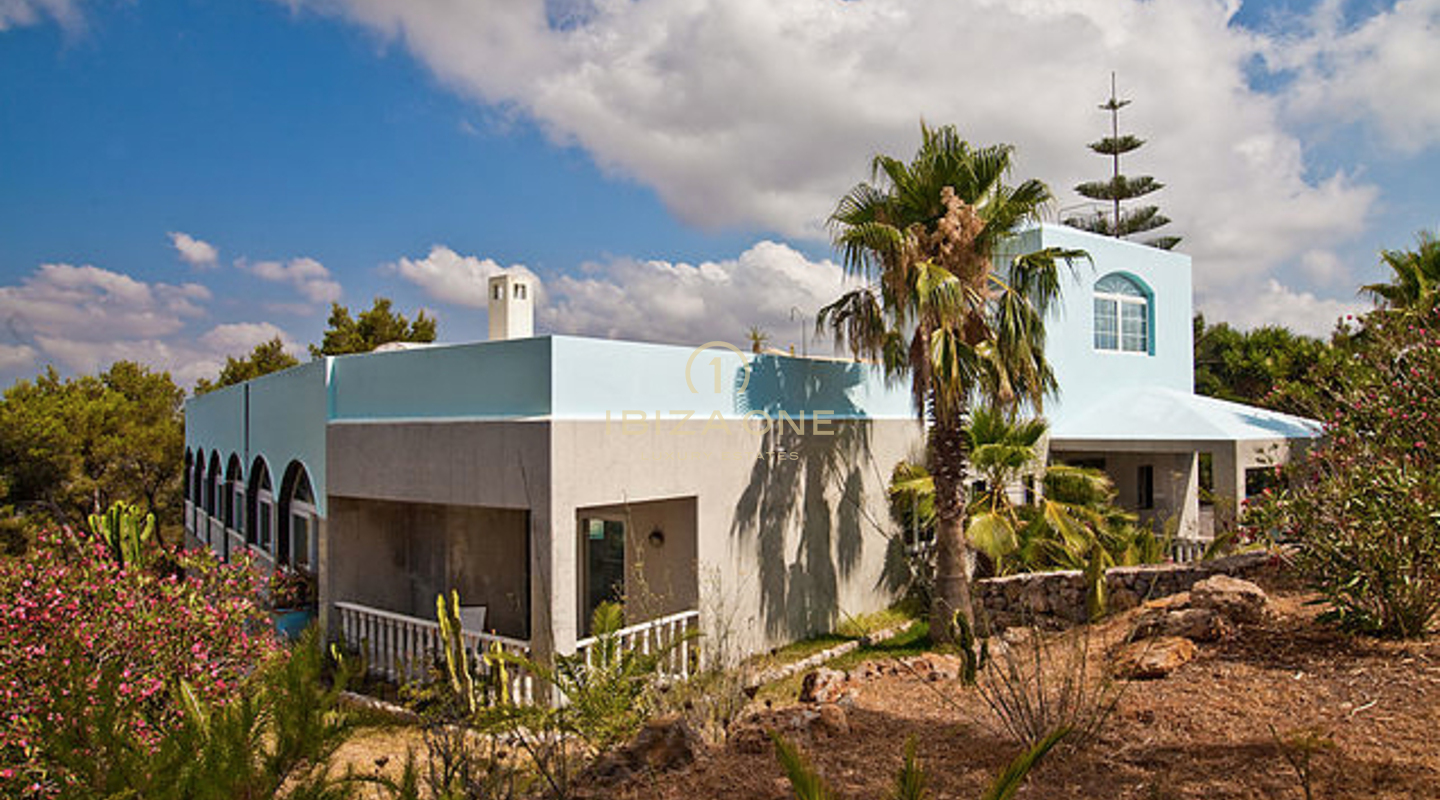 Blue House - villa di lusso in cima a una montagna privata di fronte a Ibiza, Formentera, D´alt Vila e ai porti turistici in vendita, Ibiza - Blue House - villa di lusso in cima a una montagna privata di fronte a Ibiza, Formentera, D´alt Vila e ai porti turistici in affitto, Ibiza