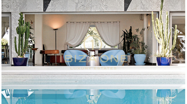Blue House – Luxusvilla auf einem privaten Berggipfel mit Blick auf Ibiza, Formentera, D´alt Vila und die Yachthäfen zu verkaufen, Ibiza – Blue House – Luxusvilla auf einem privaten Berggipfel mit Blick auf Ibiza, Formentera, D´alt Vila und die Yachthäfen zu vermieten, Ibiza