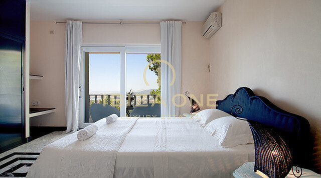 Blue House - villa de lujo en la cima de una montaña privada frente a Ibiza, Formentera, D´alt Vila y los puertos deportivos en venta, Ibiza - Blue House - villa de lujo en la cima de una montaña privada frente a Ibiza, Formentera, D´alt Vila y los puertos deportivos en alquiler, Ibiza
