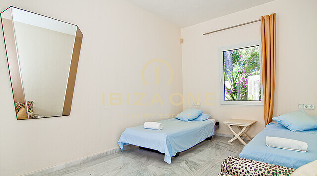 White House – Luxusvilla auf einem privaten Berggipfel mit Blick auf das Meer von Roca Llisa, Golfplatz, Sta. Eulalia und die Insel Tagomago zu verkaufen, Ibiza – White House – Luxusvilla auf einem privaten Berggipfel mit Blick auf das Meer von Roca Llisa, Golfplatz, Sta. Eulalia und die Insel Tagomago zu vermieten, Ibiza