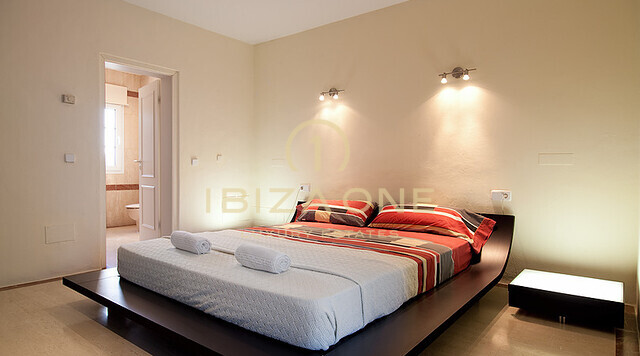 Central House - luxe villa op de top van een privéberg met uitzicht op de westkant en 365 dagen per jaar zonsondergang te koop, Ibiza - Central House - luxe villa op de top van een privéberg met uitzicht op de westkant en 365 dagen per jaar zonsondergang te huur, Ibiza