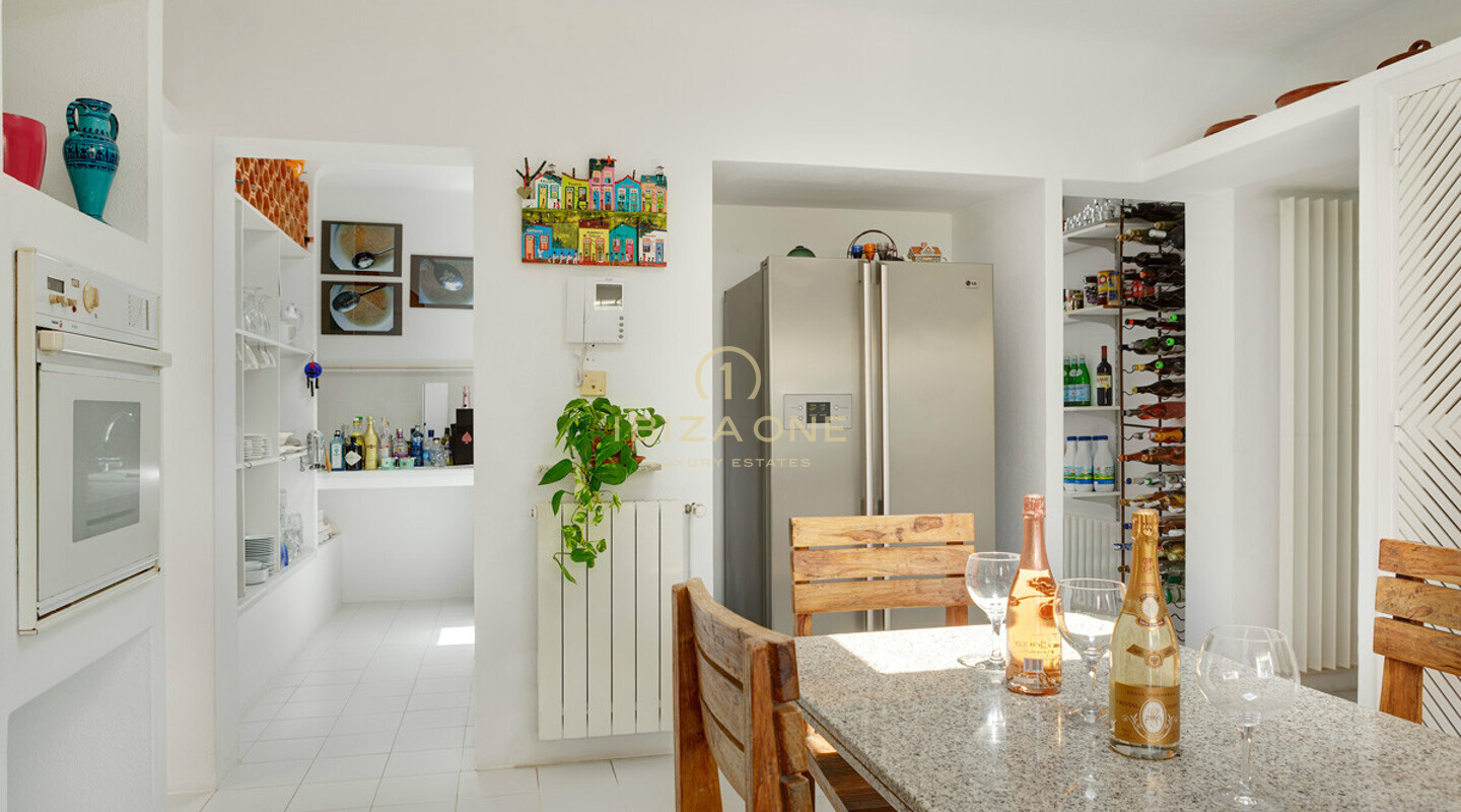 Charmante Luxus-Landvilla mit Gästehaus zu verkaufen, Ibiza - Charmante Luxus-Landvilla mit Gästehaus zu vermieten, Ibiza