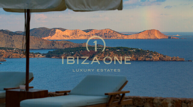 Villa de lujo en la privilegiada ubicación de Es Cubells en alquiler, Ibiza - Villa de lujo en la privilegiada ubicación de Es Cubells en venta, Ibiza