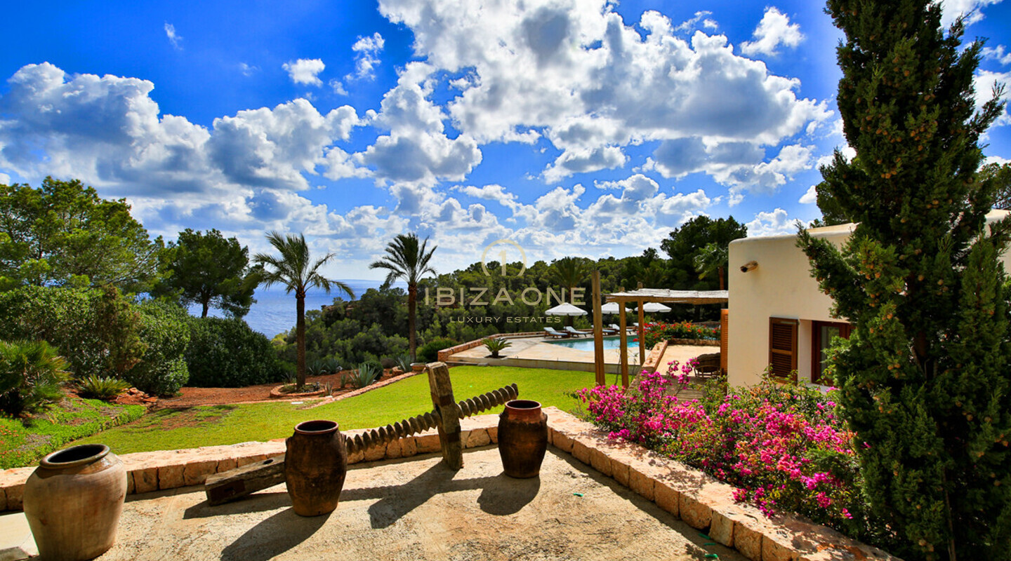 Villa de lujo en la privilegiada ubicación de Es Cubells en alquiler, Ibiza - Villa de lujo en la privilegiada ubicación de Es Cubells en venta, Ibiza