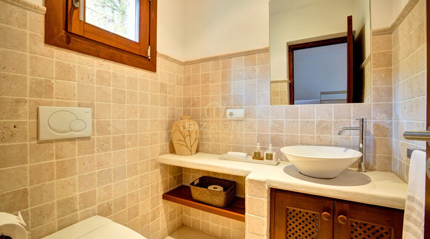Luxusvilla in der Toplage Es Cubells zu vermieten, Ibiza - Luxusvilla in der Toplage Es Cubells zu verkaufen, Ibiza