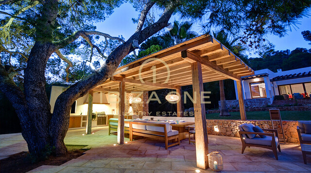 Luxusvilla in der Toplage Es Cubells zu vermieten, Ibiza - Luxusvilla in der Toplage Es Cubells zu verkaufen, Ibiza