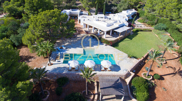 Luxury villa in the Primelocation Es Cubells for rent, Ibiza - Luxury villa in the Primelocation Es Cubells for sale, Ibiza