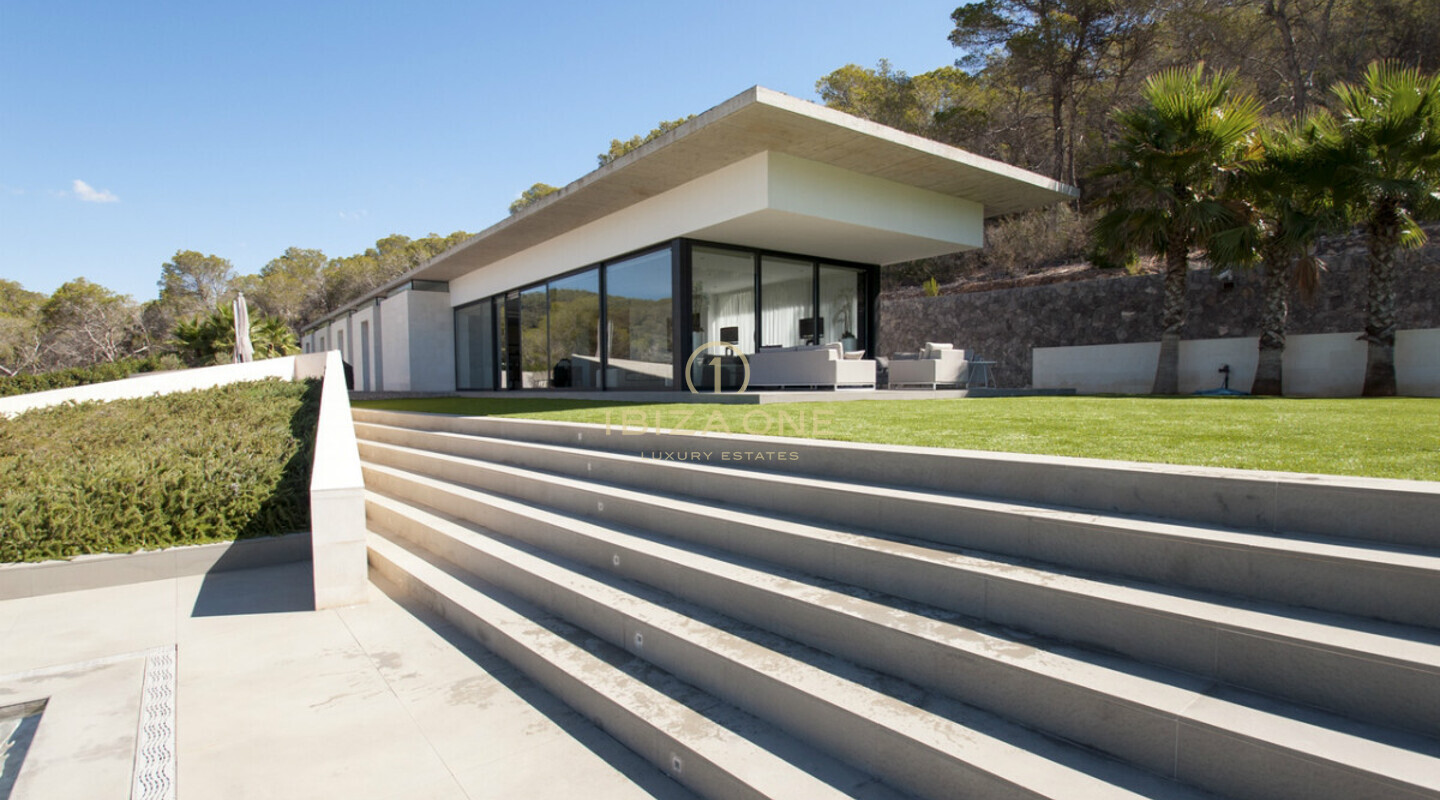 Minimalistische Luxusvilla mit Meerblick zu verkaufen, Ibiza - Minimalistische Luxusvilla mit Meerblick zu vermieten, Ibiza