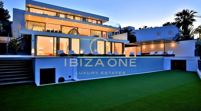 Luxe moderne villa dichtbij Ibiza te koop, Ibiza - Luxe moderne villa dichtbij Ibiza te huur, Ibiza