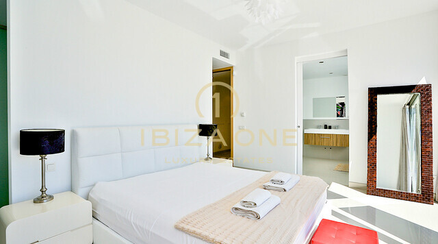 Luxe moderne villa dichtbij Ibiza te koop, Ibiza - Luxe moderne villa dichtbij Ibiza te huur, Ibiza