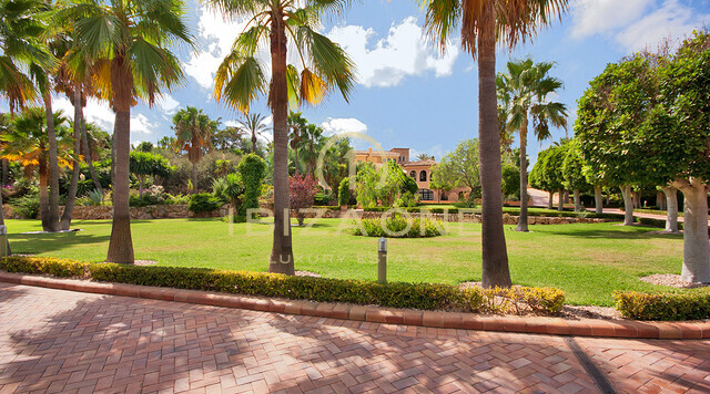 Park like luxury mansion with five guest apartments for sale, Mallorca - Park like luxury mansion with five guest apartments for rent, Mallorca