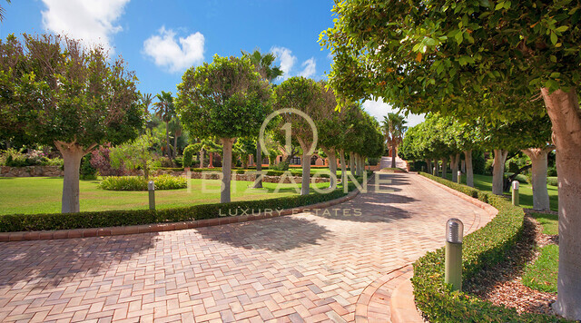 Parkachtig luxe landhuis met vijf gastenappartementen te koop, Mallorca - Parkachtig luxe landhuis met vijf gastenappartementen te huur, Mallorca