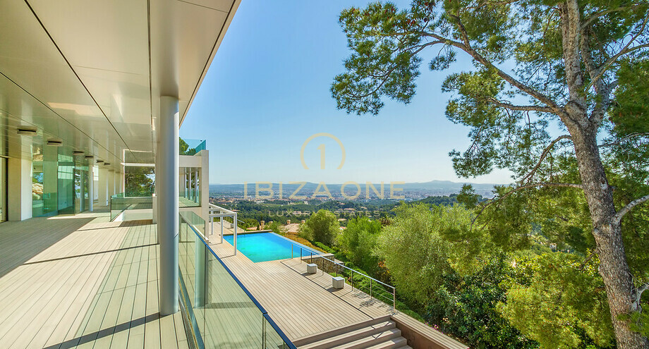 Moderne Luxus Villa Mit Einem Innen Und Aussen Pool Zum Verkauf Son Vida Ibiza One Luxus Immobilien Agentur Villa Villen Haus Finca Wohnung Loft Kaufen Mieten Verkaufen