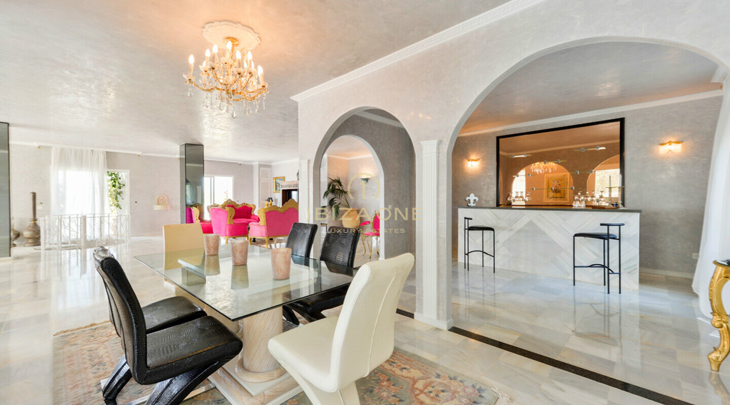 Luxueuse villa de 12 chambres à vendre à Can Furnet, Ibiza - Luxueuse villa de 12 chambres à louer à Can Furnet, Ibiza