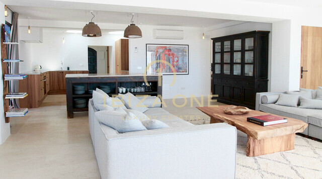 Luxuriöse moderne Villa mit Meerblick nach Formentera und in die Altstadt von Ibiza zu vermieten, Ibiza