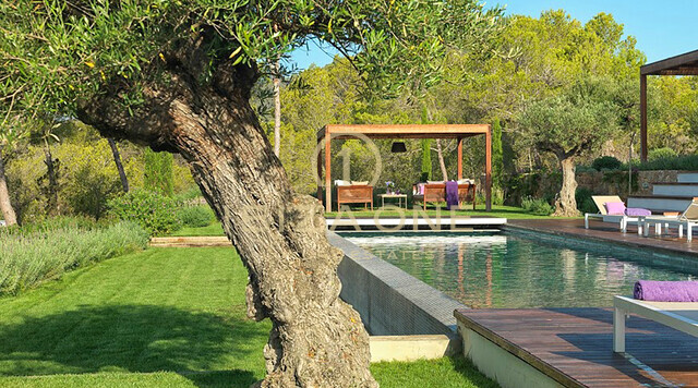 Secluded Luxury Villa with Guest Apartment and Panoramic Views in Sant Joseph for sale, Ibiza - Secluded Luxury Villa with Guest Apartment and Panoramic Views in Sant Joseph for rent, Ibiza