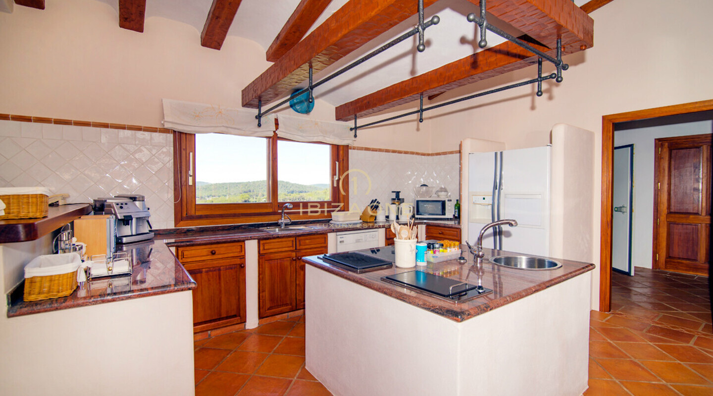 Proprietà di lusso con una casa principale e tre appartamenti per gli ospiti in vendita, Ibiza - Proprietà di lusso con una casa principale e tre appartamenti per gli ospiti in affitto, Ibiza