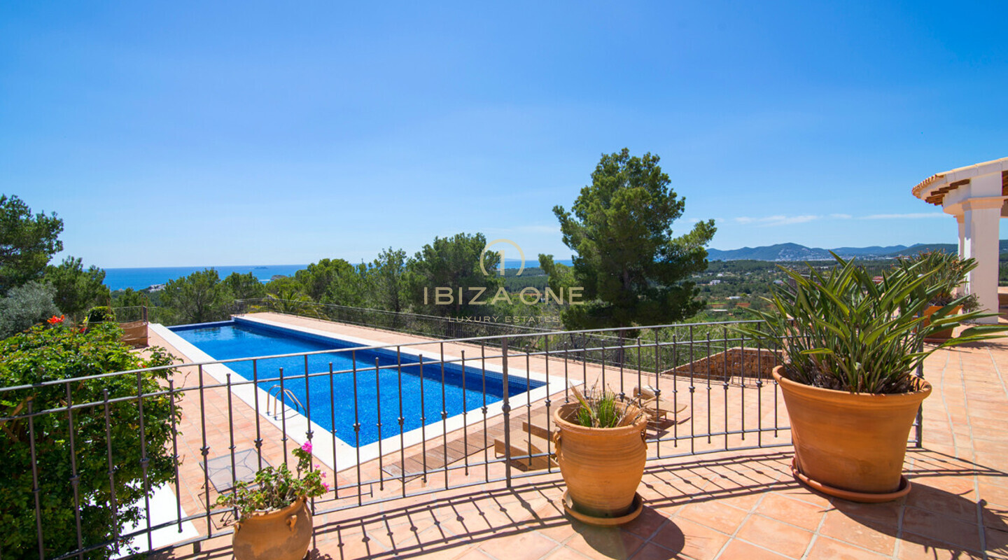 Propriété de luxe avec une maison principale et trois appartements d'invités à vendre, Ibiza - Propriété de luxe avec une maison principale et trois appartements d'invités à louer, Ibiza