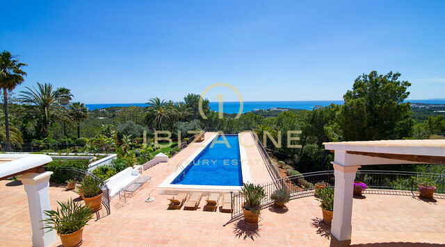 Luxury property with a main house and three guest apartments for sale, Ibiza - Luxury property with a main house and three guest apartments for rent, Ibiza