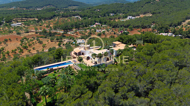 Luxe woning met hoofdgebouw en drie gastenappartementen te koop, Ibiza - Luxe woning met hoofdgebouw en drie gastenappartementen te huur, Ibiza