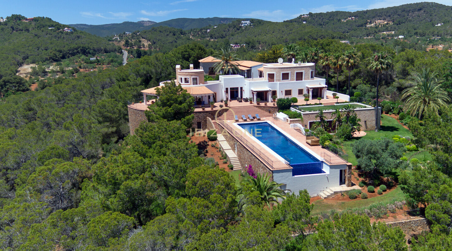Propriété de luxe avec une maison principale et trois appartements d'invités à vendre, Ibiza - Propriété de luxe avec une maison principale et trois appartements d'invités à louer, Ibiza
