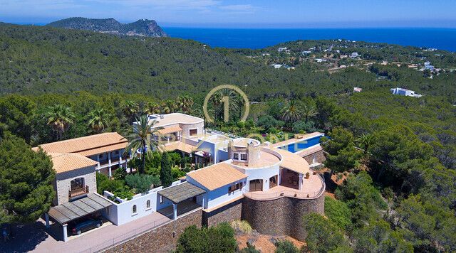 Luxe woning met hoofdgebouw en drie gastenappartementen te koop, Ibiza - Luxe woning met hoofdgebouw en drie gastenappartementen te huur, Ibiza