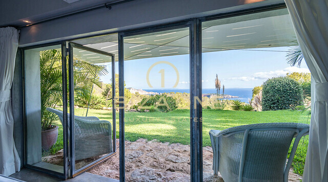 Private Luxusvilla auf Ibiza mit spektakulärem Meerblick zu vermieten, Ibiza
