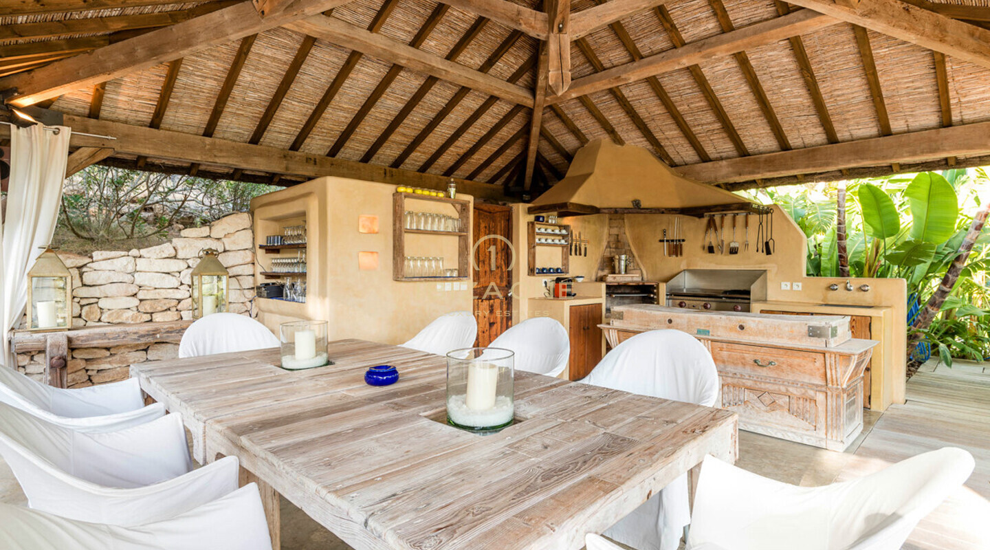 Villa de luxe privée à Ibiza avec une vue spectaculaire sur la mer à louer, Ibiza