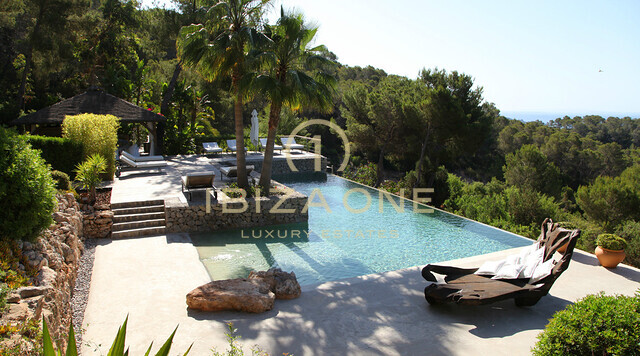 Villa de lujo privada en Ibiza con espectaculares vistas al mar en alquiler, Ibiza
