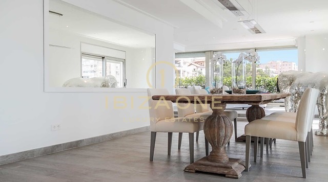 Unique, luxury sea frontline penthouse in Illetas / Mallorca for sale, Ibiza - Unique, luxury sea frontline penthouse in Illetas / Mallorca for rent, Ibiza